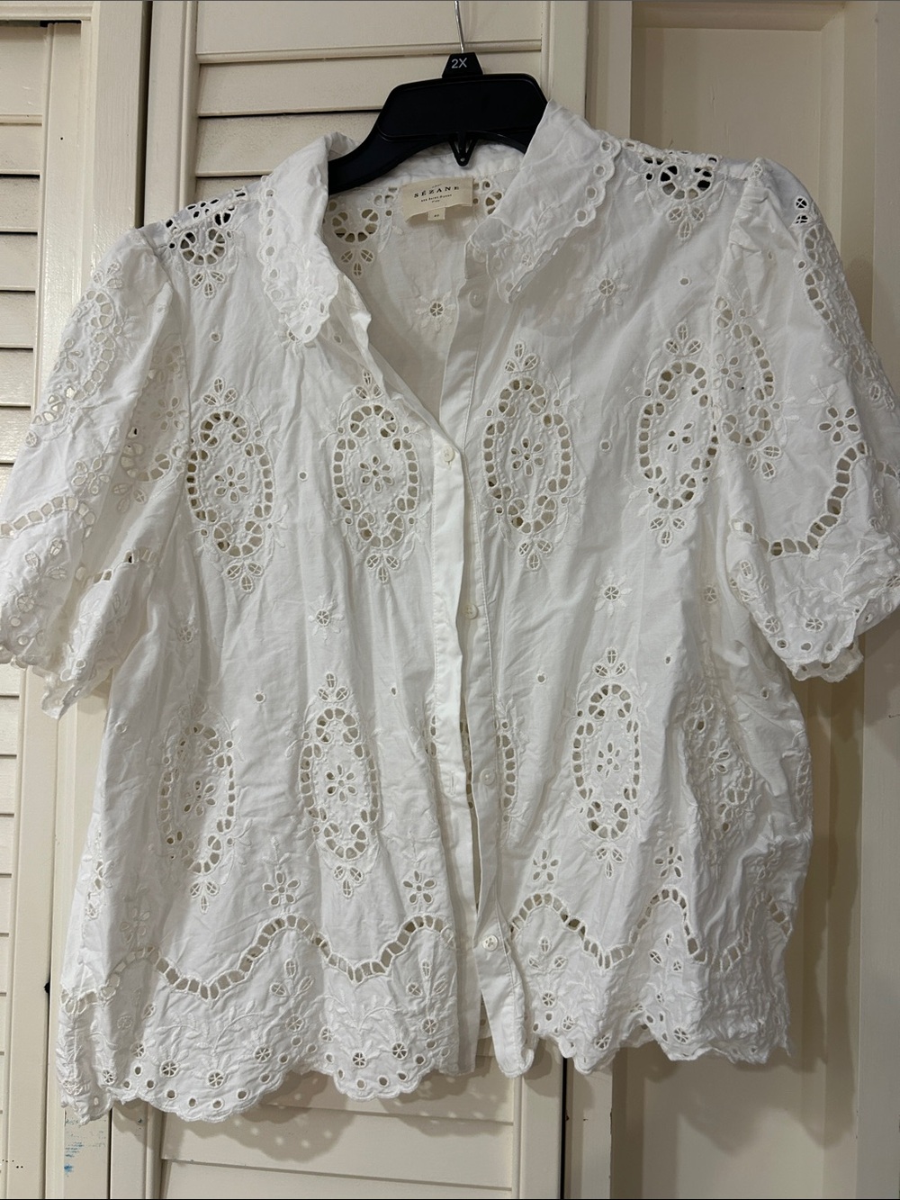 Sézane White Eyelet Button-Front Short Sleeve Blouse